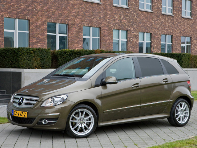 Mercedes-Benz B-Class фото