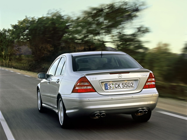 Mercedes-Benz C-Class AMG фото