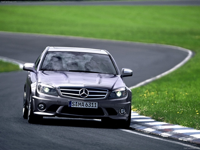 Mercedes-Benz C-Class AMG фото