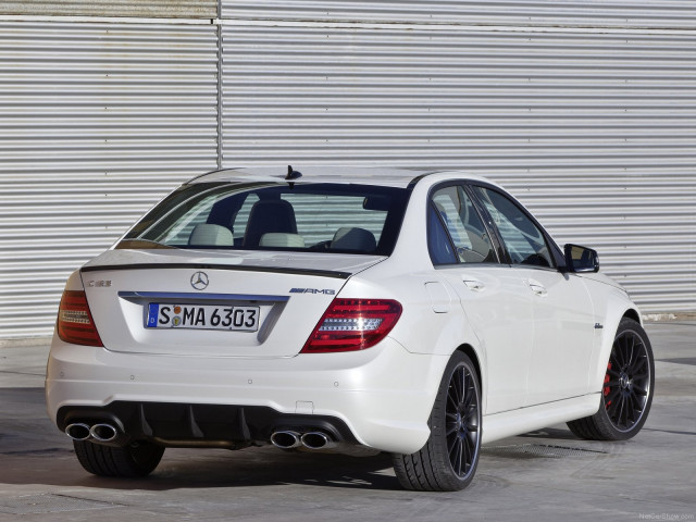 Mercedes-Benz C-Class AMG фото