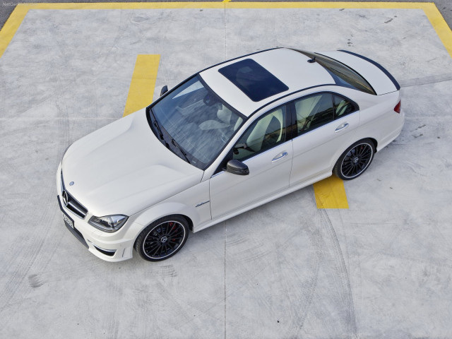 Mercedes-Benz C-Class AMG фото