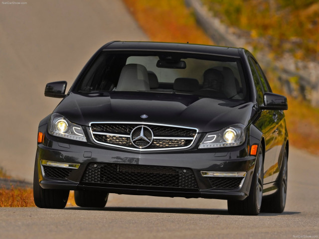 Mercedes-Benz C-Class AMG фото