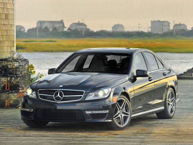 Mercedes-Benz C-Class AMG фото