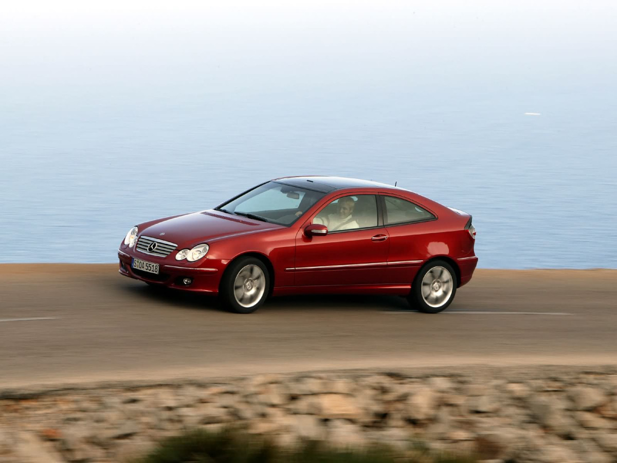 Mercedes-Benz C-Class Coupe фото 10854