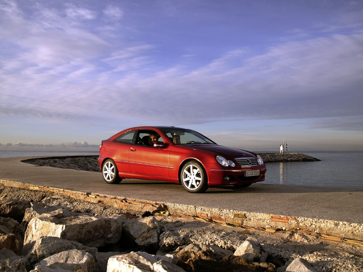 Mercedes-Benz C-Class Coupe фото 10857