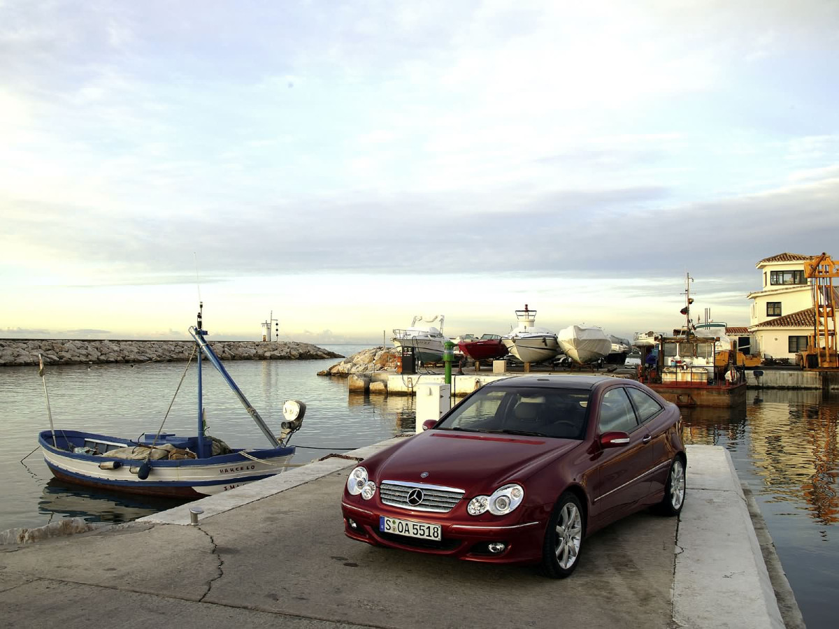 Mercedes-Benz C-Class Coupe фото 10859