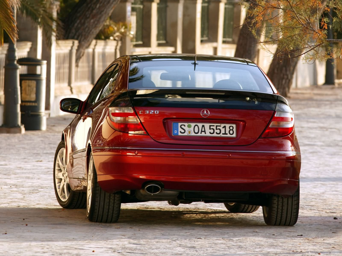 Mercedes-Benz C-Class Coupe фото 10861