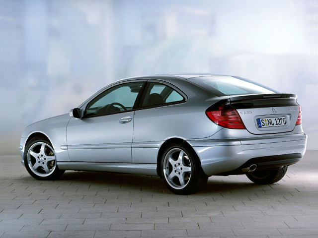 Mercedes-Benz C-Class Coupe фото