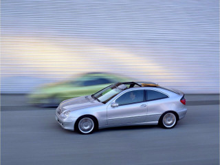 Mercedes-Benz C-Class Coupe фото