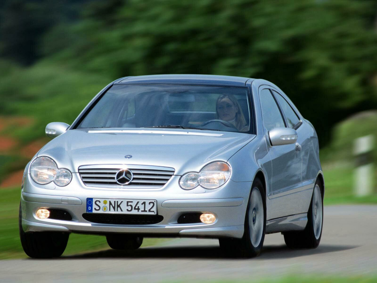 Mercedes-Benz C-Class Coupe фото 10904