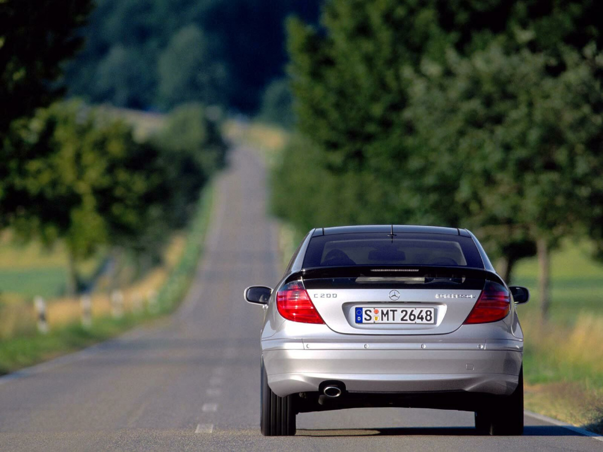 Mercedes-Benz C-Class Coupe фото 10960