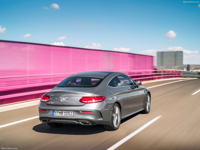 Mercedes-Benz C-Class Coupe фото