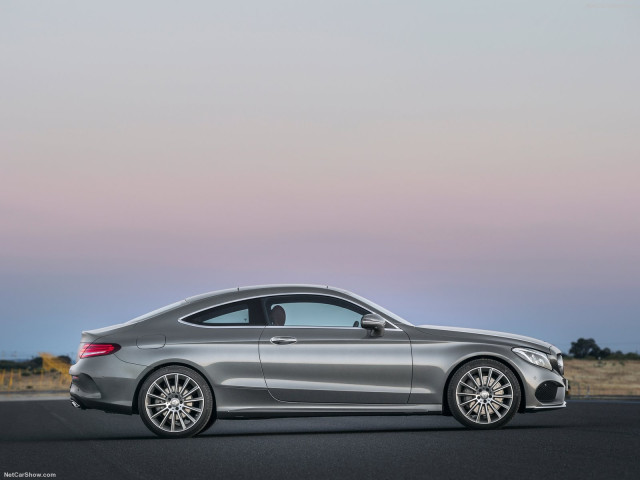 Mercedes-Benz C-Class Coupe фото