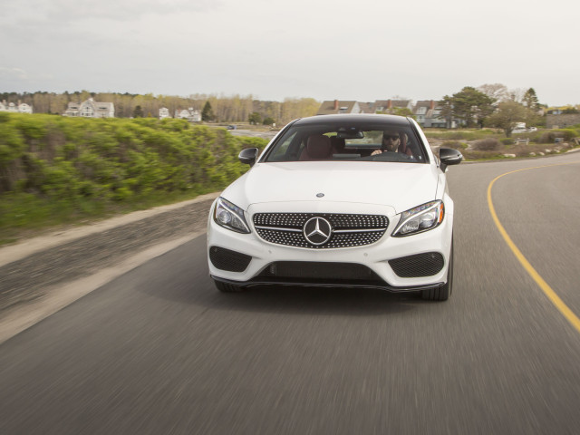 Mercedes-Benz C-Class Coupe фото