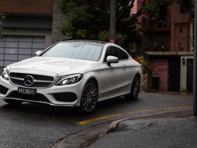 Mercedes-Benz C-Class Coupe фото