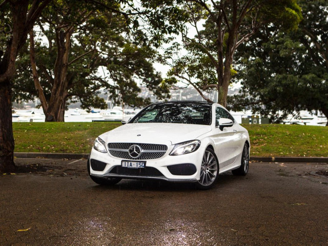 Mercedes-Benz C-Class Coupe фото