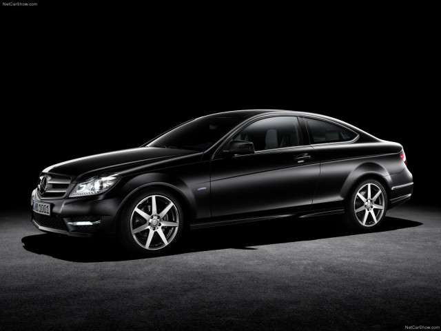 Mercedes-Benz C-Class Coupe фото