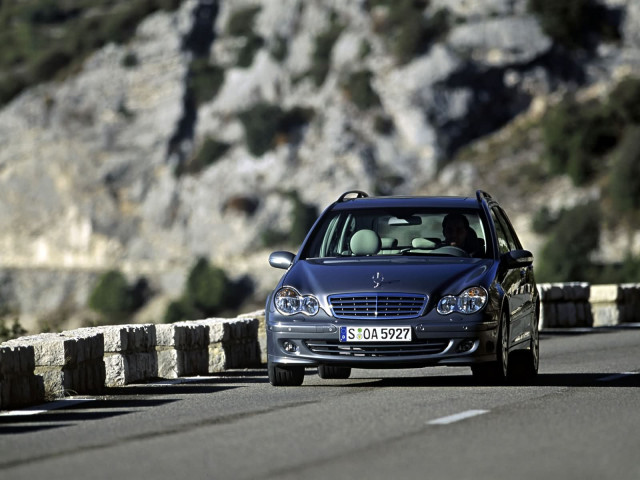 Mercedes-Benz C-Class W203 фото