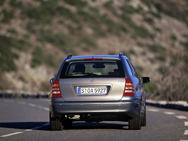 Mercedes-Benz C-Class W203 фото