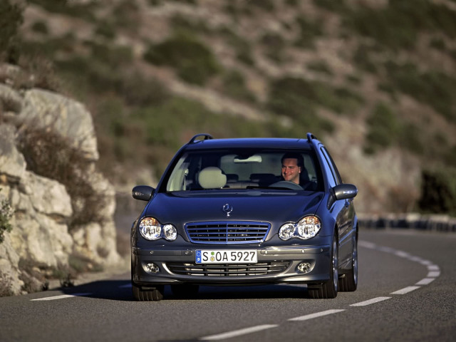 Mercedes-Benz C-Class W203 фото