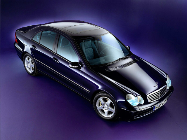 Mercedes-Benz C-Class W203 фото