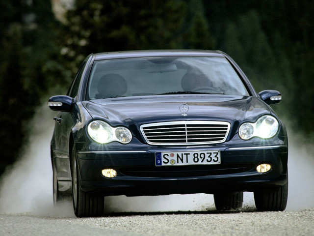 Mercedes-Benz C-Class W203 фото