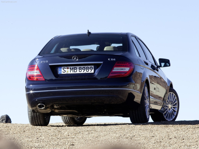 Mercedes-Benz C-Class W204 фото