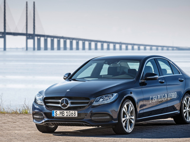 Mercedes-Benz C-Class W205 фото