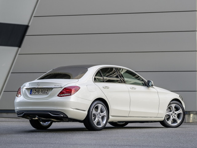 Mercedes-Benz C-Class фото