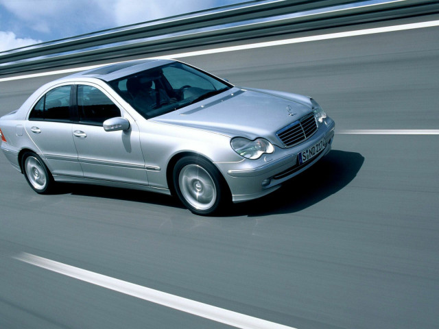 Mercedes-Benz C-Class фото