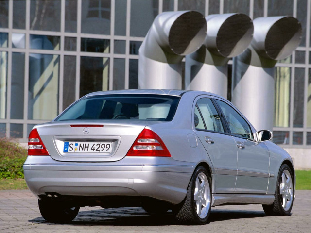 Mercedes-Benz C-Class фото