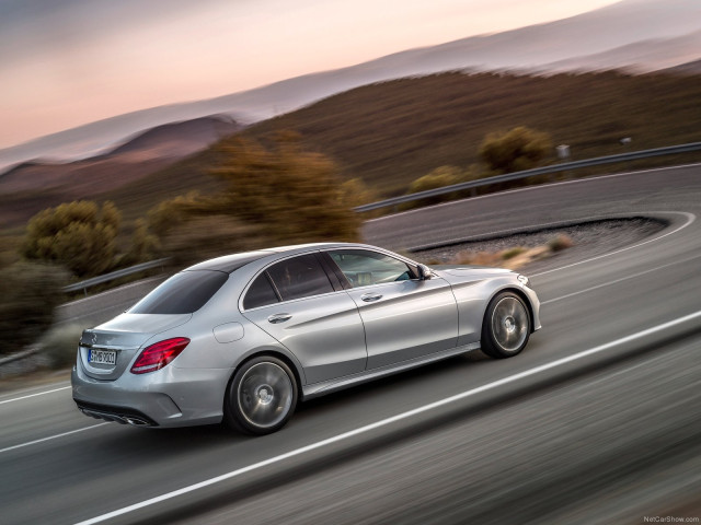 Mercedes-Benz C-Class фото