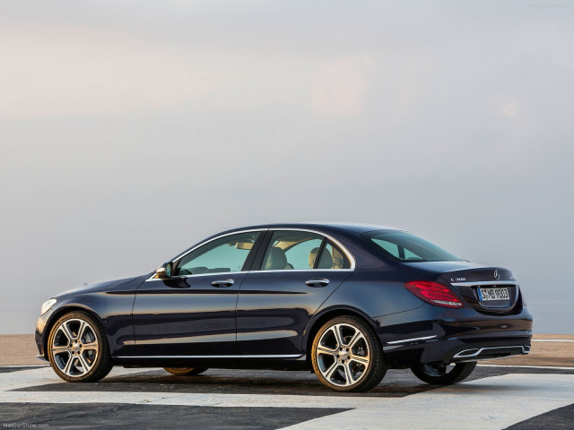 Mercedes-Benz C-Class фото