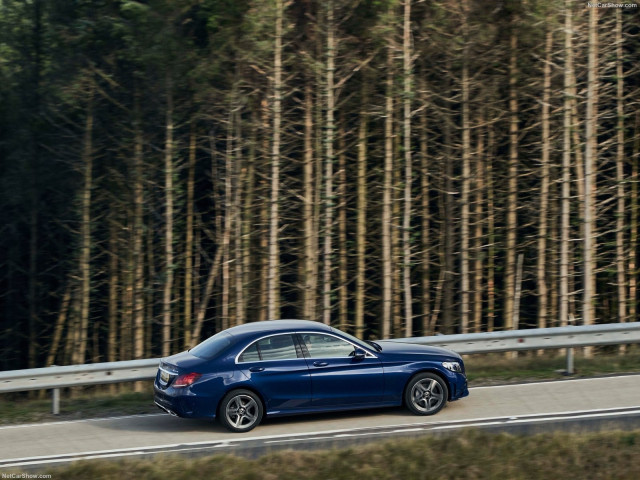 Mercedes-Benz C-Class фото