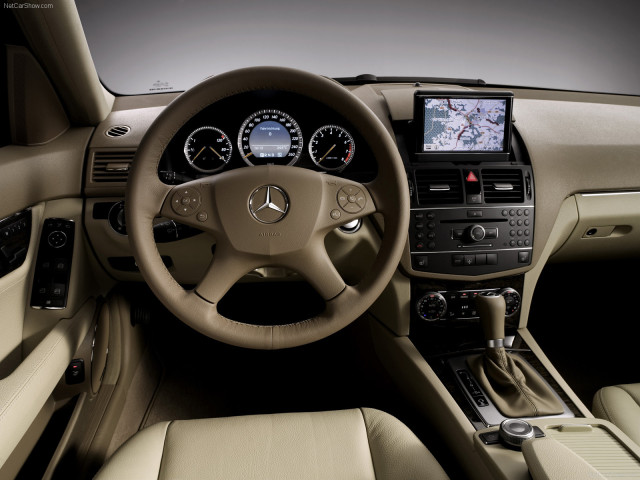 Mercedes-Benz C-Class фото