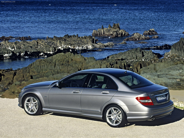 Mercedes-Benz C-Class фото