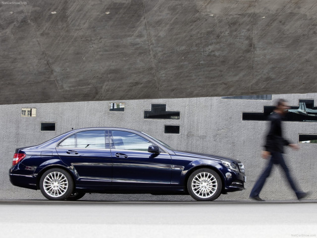 Mercedes-Benz C-Class фото