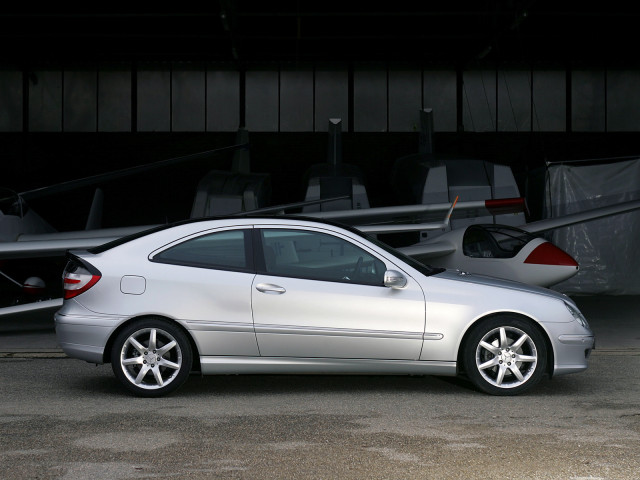 Mercedes-Benz C-Class фото