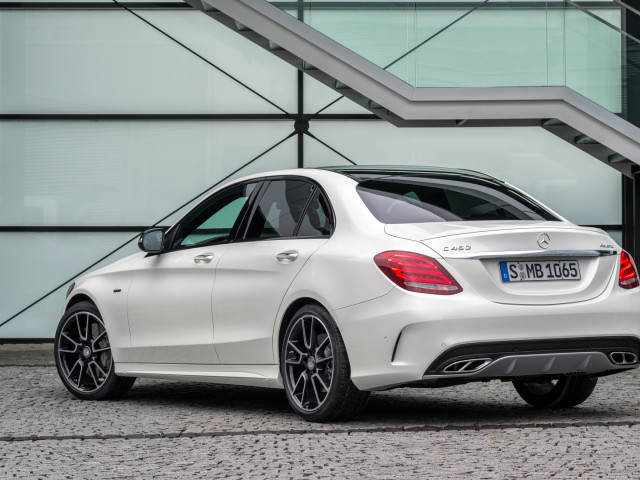 Mercedes-Benz C450 AMG фото