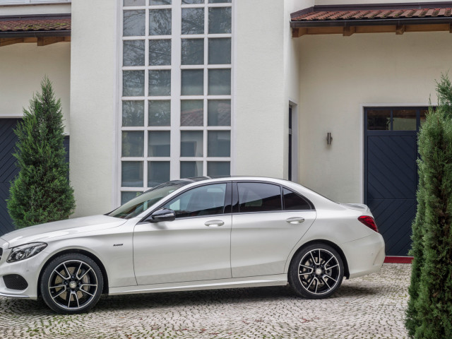 Mercedes-Benz C450 AMG фото