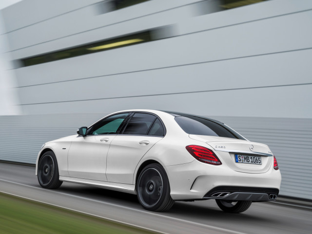 Mercedes-Benz C450 AMG фото