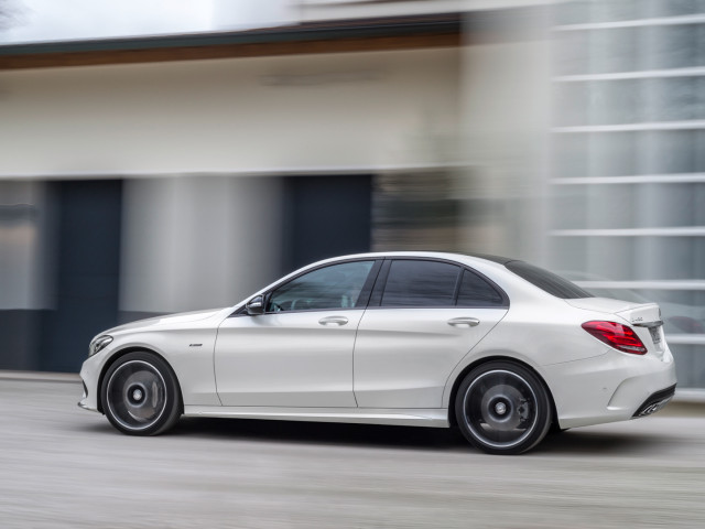 Mercedes-Benz C450 AMG фото