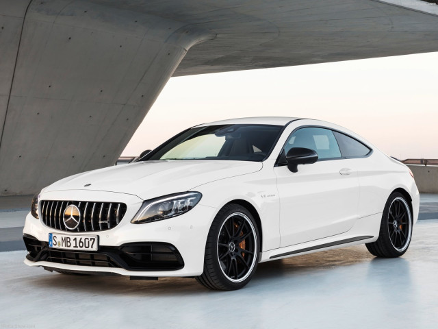 Mercedes-Benz C63 AMG Coupe фото