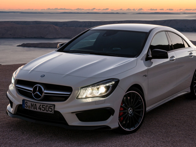 Mercedes-Benz CLA AMG фото