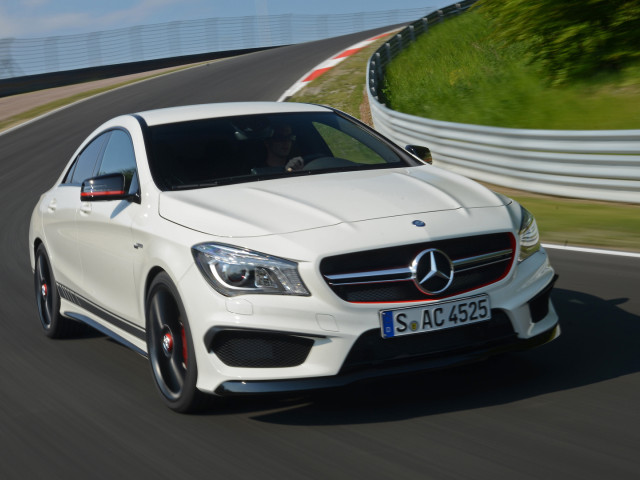 Mercedes-Benz CLA AMG фото