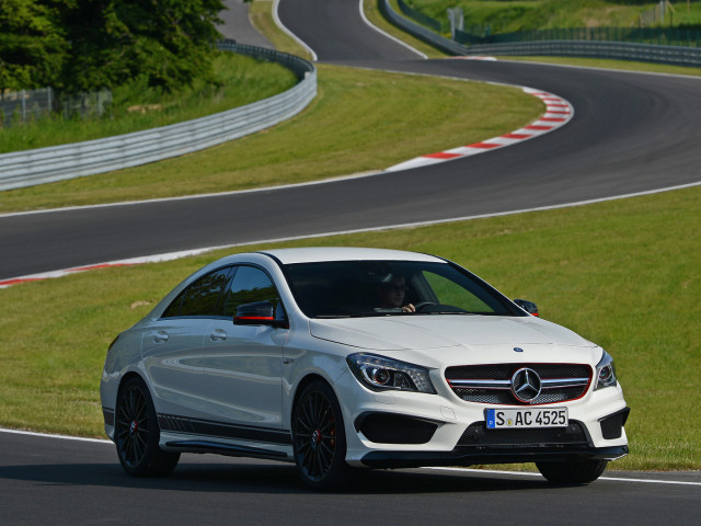 Mercedes-Benz CLA AMG фото