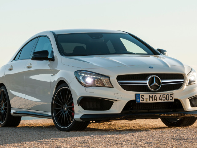 Mercedes-Benz CLA AMG фото