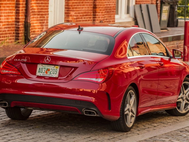 Mercedes-Benz CLA фото