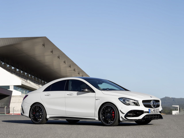 Mercedes-Benz CLA фото