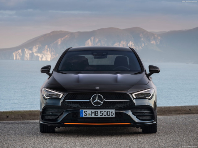 Mercedes-Benz CLA фото